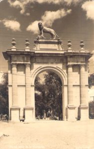 arco-de-la-calsada-in-leonguanajuatomex